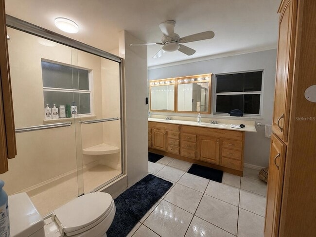 1205 Lisa Ln