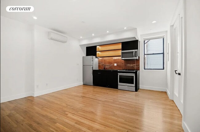 Photo - 568 Lafayette Ave Apartment