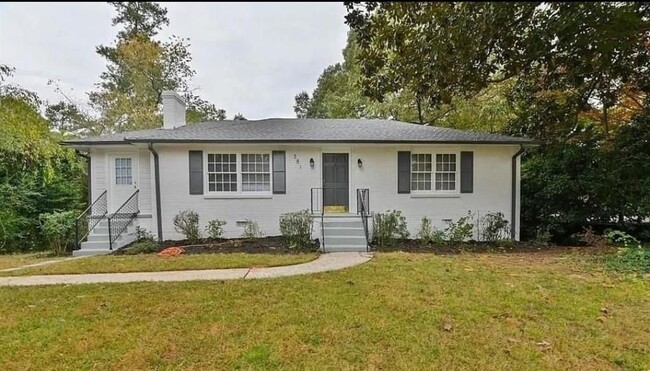 Photo - 381 Hilderbrand Dr House