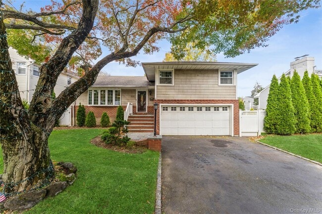 Photo - 575 Cornwell Ave