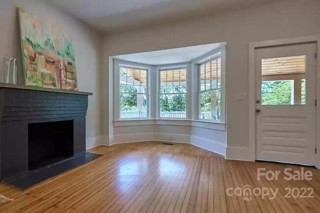 143 Broadway Ave