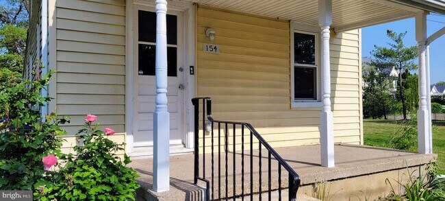 Photo - 154 Grove Ave