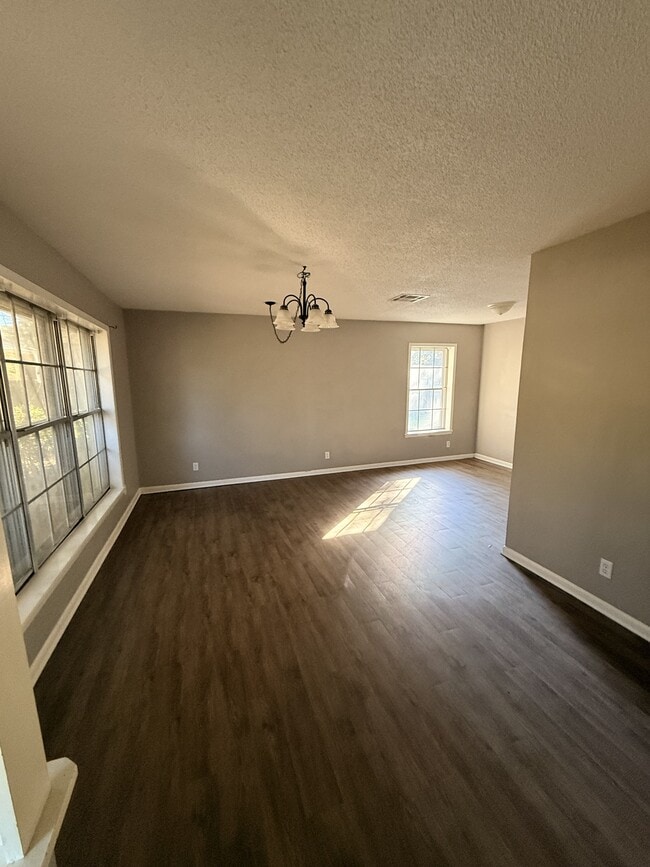 Photo - 200 S Birch St