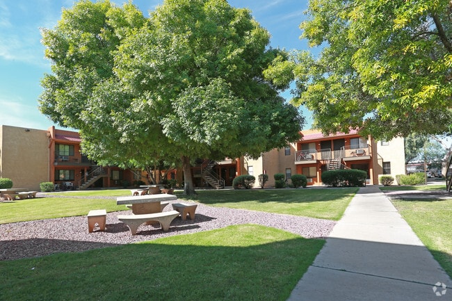 Primary Photo - Vista Montana Apartments