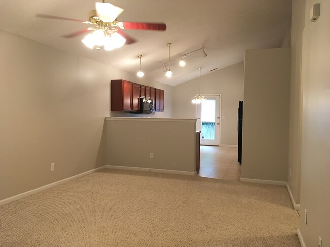 Photo - 121 Blue Heron Pl