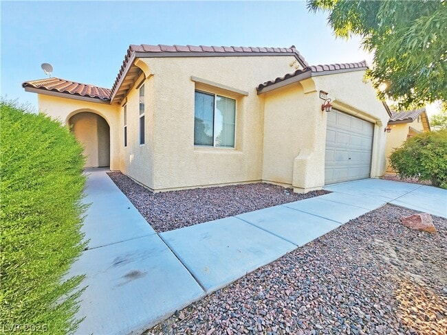 Photo - 5434 Cansano St