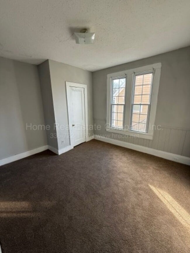 Photo - 1012 Apple St