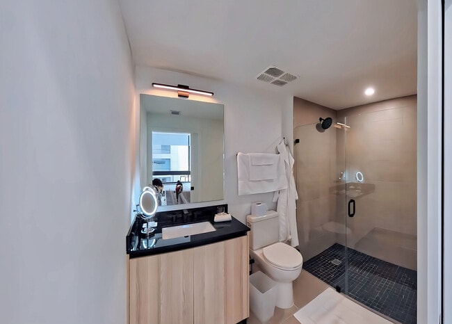 Photo - 225 N Miami Ave Unit 225