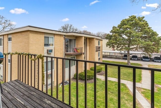 Beautiful 3 bedroom with updates galore- HEAT, Water and Sewer included !