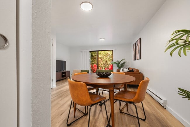 Photo - 5233 188th St SW Unidad ID1337422P