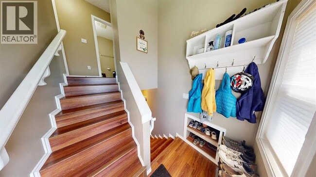 Photo - 12205-12103 103 St