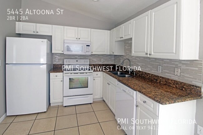Photo - 5445 Altoona St