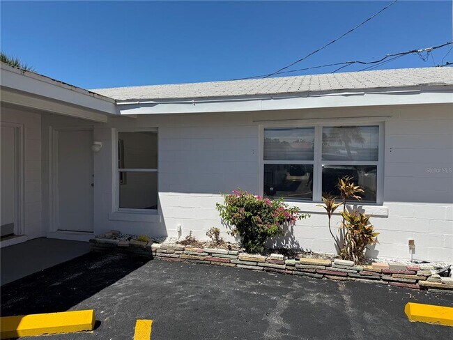 Photo - 551 73rd Ave Unidad 4