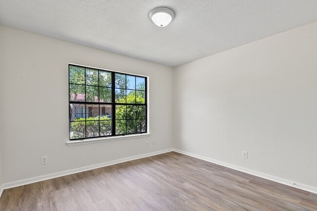 2 Cobbler Ct