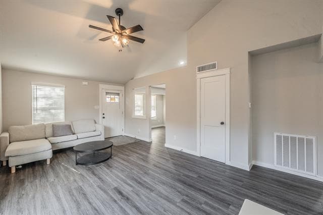 Photo - 2425 Cripple Creek Dr