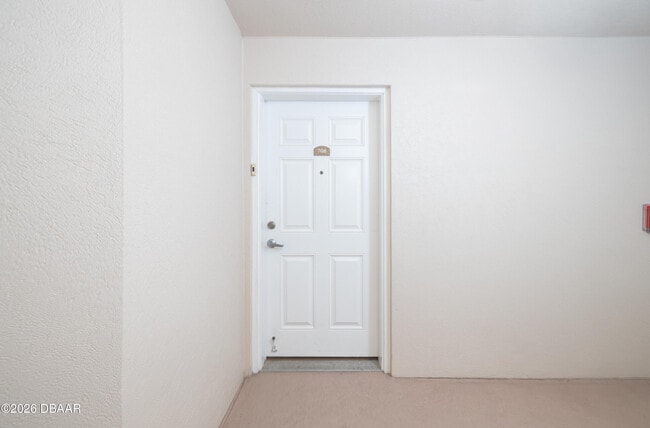 Photo - 2967 S Atlantic Ave Unidad 708