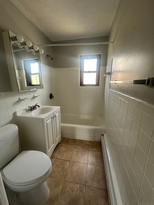 Photo - 12 Kaye Plaza Unit E-08