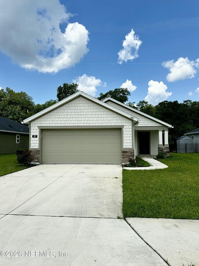 Building Photo - 227 Sawmill Landing Dr