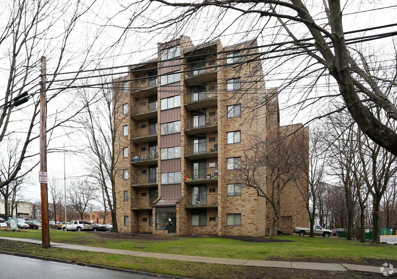 Photo - William E. Fowler Senior Apartments