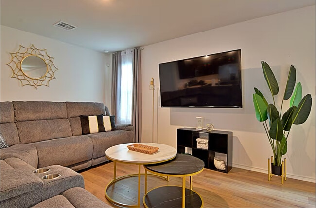 Photo - 13524 Knights Br Dr House