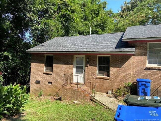 Building Photo - 1811 Powatan St