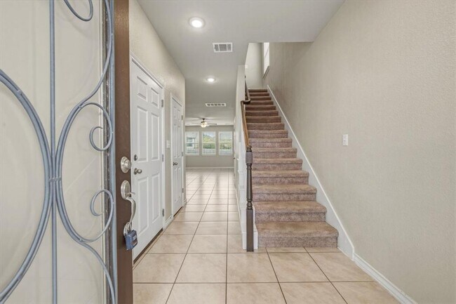 Photo - 197 Eves Necklace Dr.