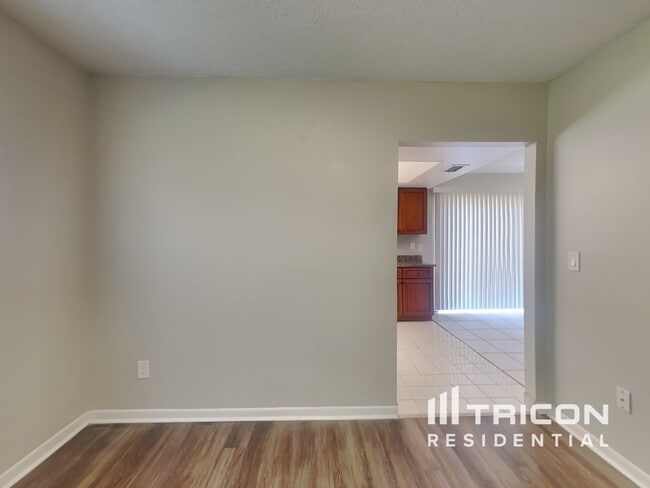 Photo - 3206 Shady Glen Cir