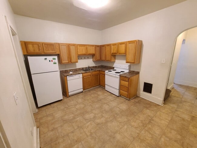 Photo - Terrific Oakland Location!