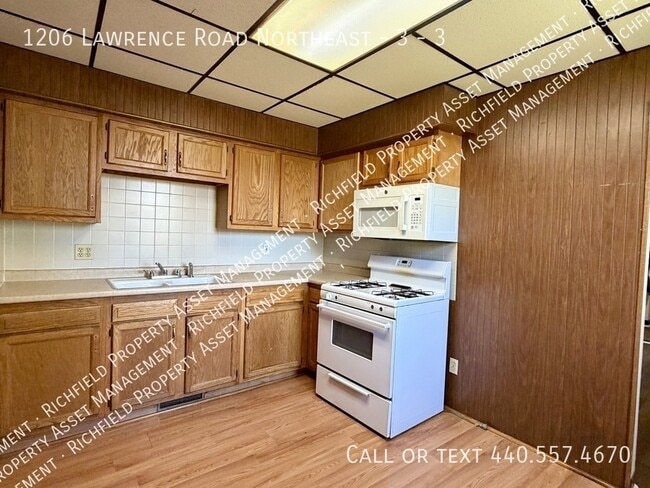 Photo - 1206 Lawrence Rd NE Unit 3
