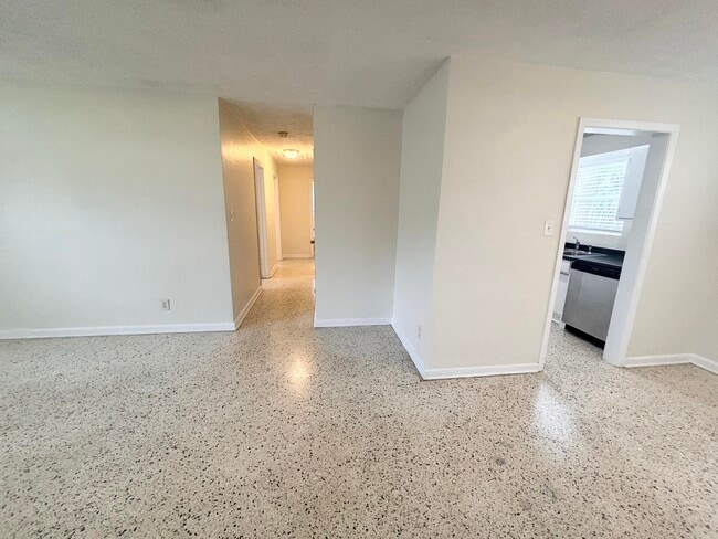 Photo - 218 Seville Rd