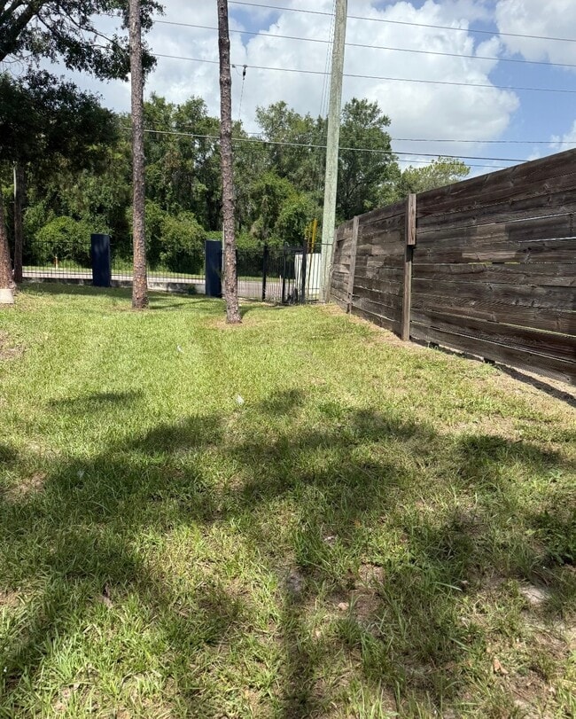 Photo - 4927 N Pine Hills Rd Unidad One bedroom