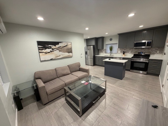 Photo - 13841 Sherwood St