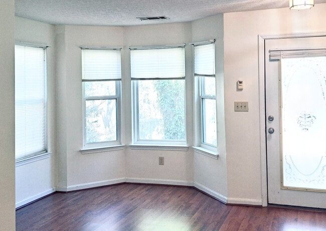 Room in House on Caloosa Cove SW