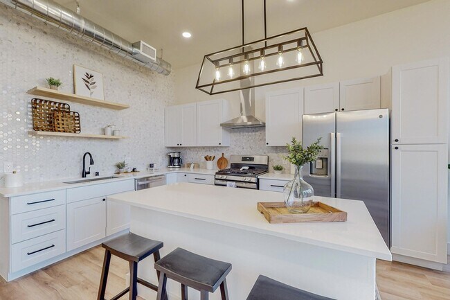 Photo - 223 Sierra Dr SE Unidad C1