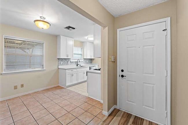 Photo - 1809 Golden Pheasant Dr