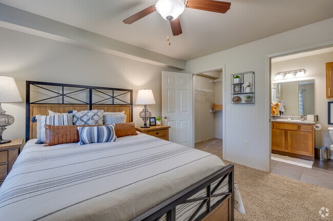 2BR, 2BA - 1108SF -Bedroom