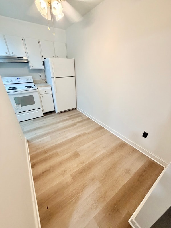 Photo - Oxford Square Apartments