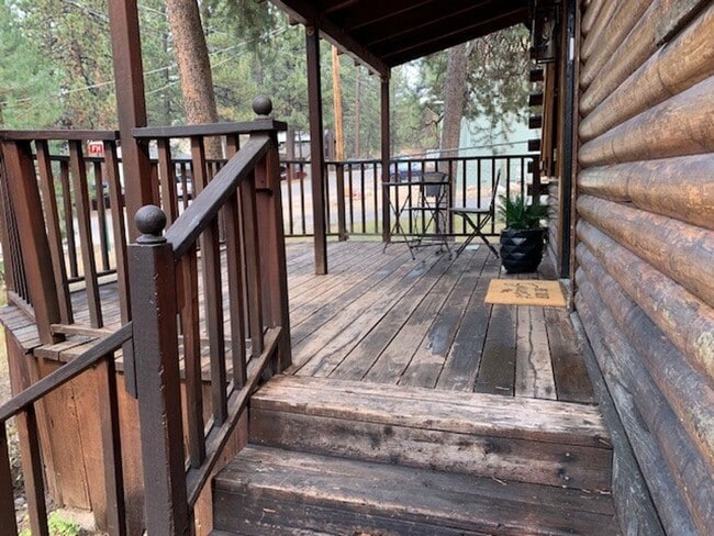 Photo - Lovely 3BD cabin style furnished home avai...