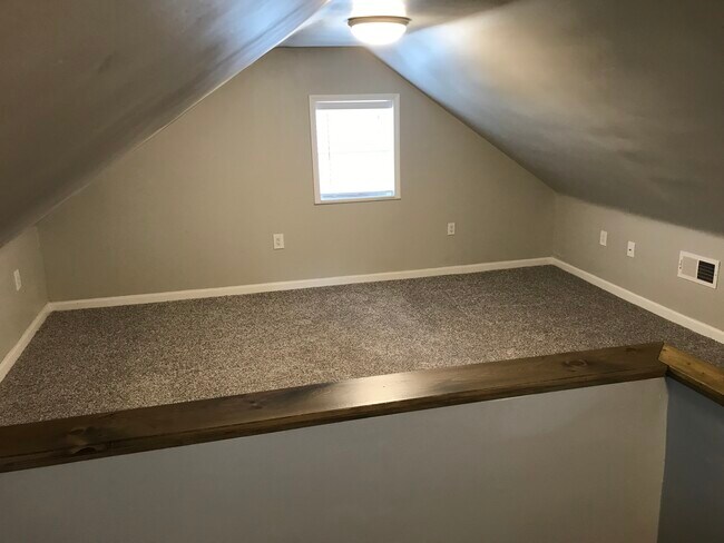 Photo - 546 Southern Ave Unit Apt 2