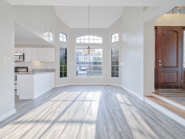 Photo - 12929 Kingsbridge Ln