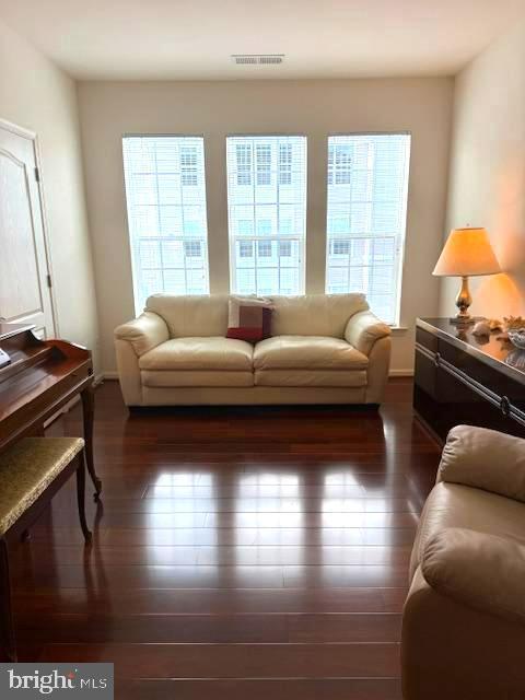 Photo - 7401 Travertine Dr Unit 302