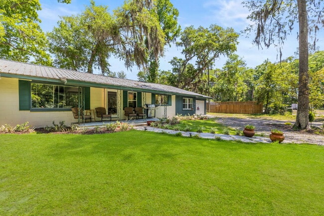 Photo - "Charming 3-Bedroom, 2.5-Bath Home Now Available for Rent!"