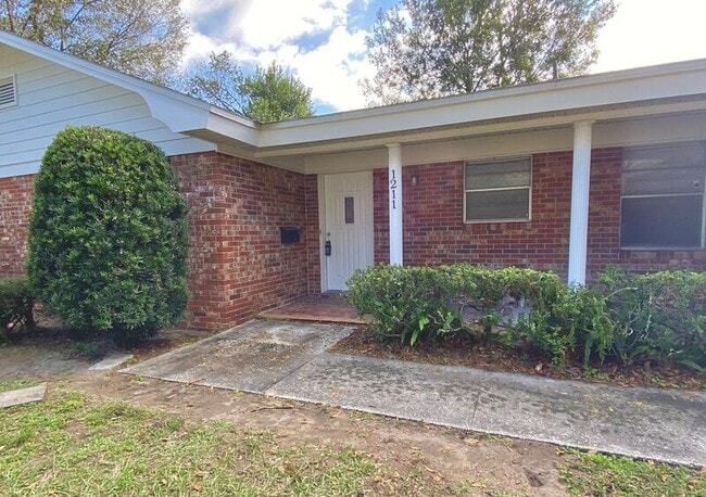 Photo - 1211 Jaffa St