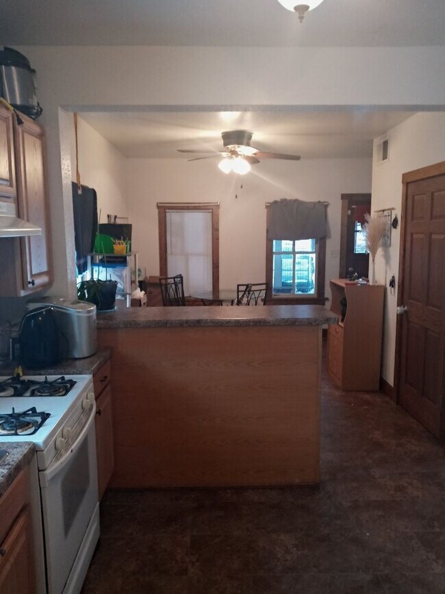 Photo - bry1804 Unit 1806