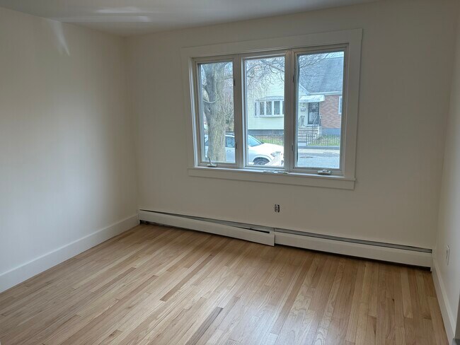 Photo - 71 Brookline St