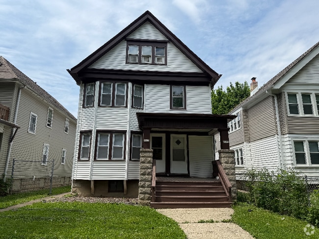 Building Photo - 2757-2759-2759 N 36th St Rental
