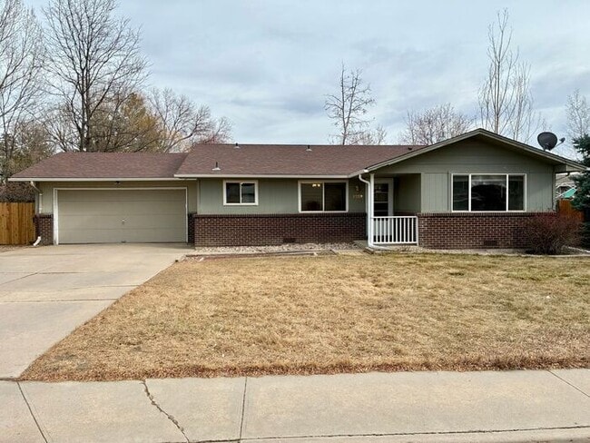 Building Photo - 3 Bed, 2 Bath, 2 Car Garage Home in South Loveland