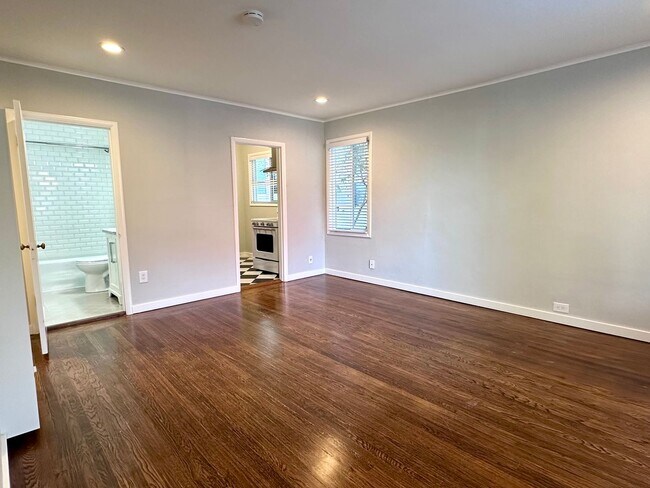 Photo - Bellevue Apartments