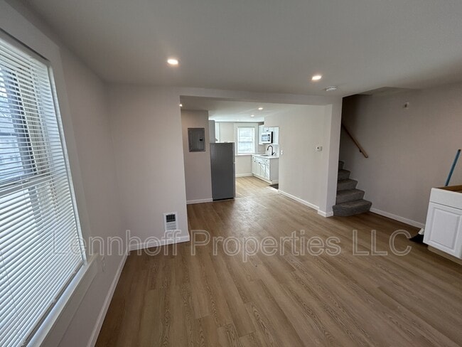 Photo - 31 Hilton St Unit 2