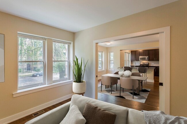 5062 N Winchester Ave Unit 1E